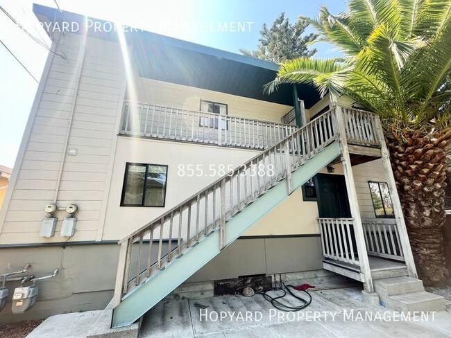 Building Photo - Centrally Located 2 Bedroom In Berkeley