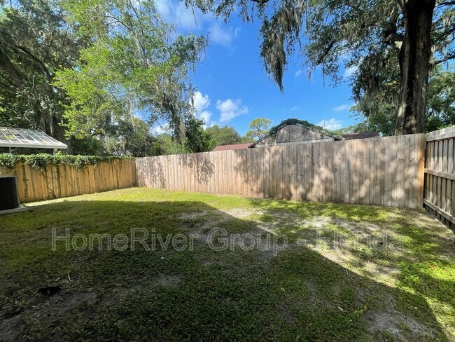 Building Photo - 5240 Mango Fruit St