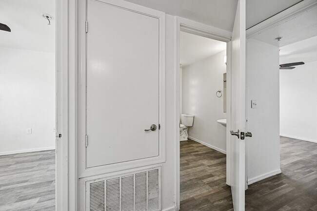 Building Photo - 3065 N 67th Ave