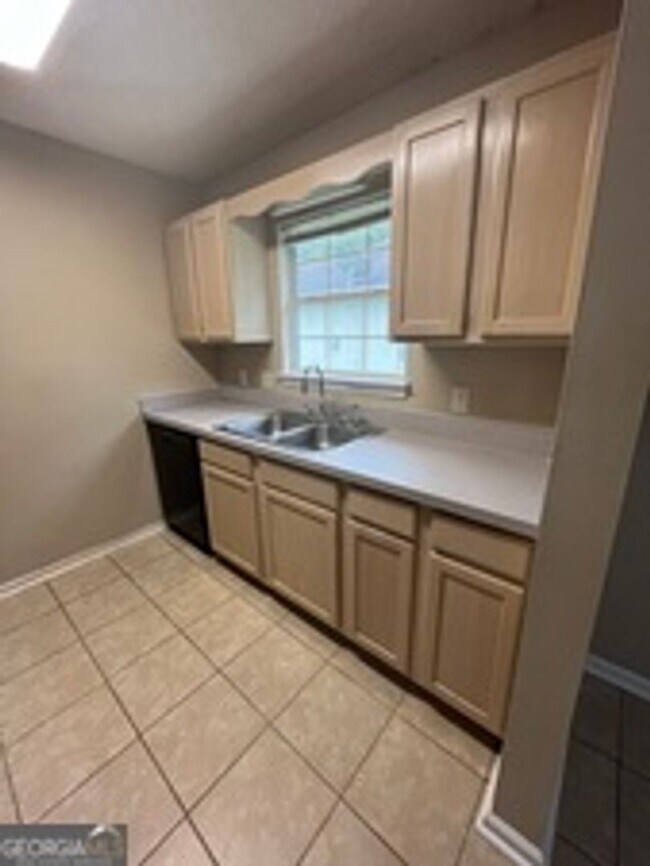Building Photo - 128 Sapelo Dr