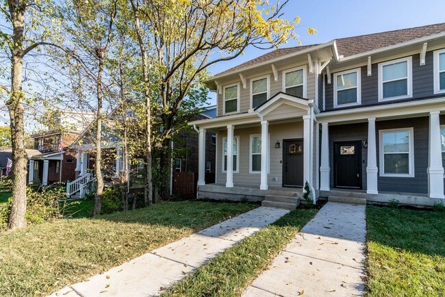 Building Photo - COMING SOON! 3 Bed/4 Bath Buena Vista 3 Story Townhouse-Rooftop level with Downtown Views!!