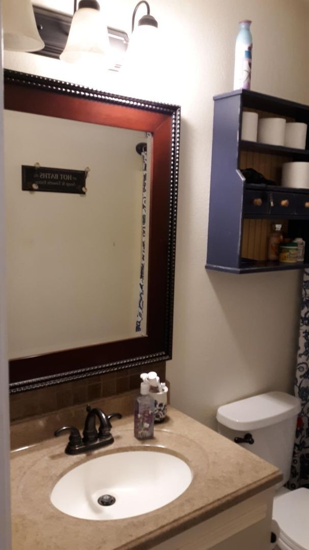 Building Photo - Available JULY 1st! Beautiful clean open concept home!