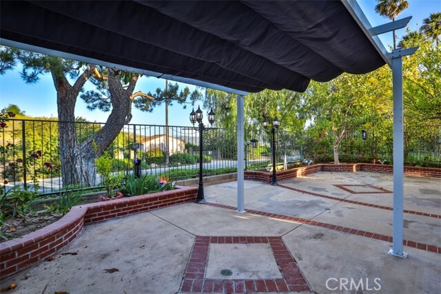 Building Photo - 176 Cll Renata