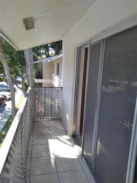 Building Photo - 115 Gardens Dr