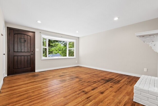Building Photo - DARLING BUNGALOW in Desirable Arroyo Heigh...