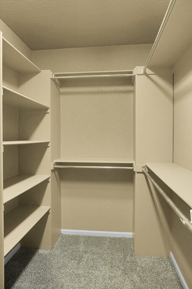 Building Photo - $2,400.00 - 4 Bed, 3.5 Bath Home in CO Springs with Great Community Amenities!