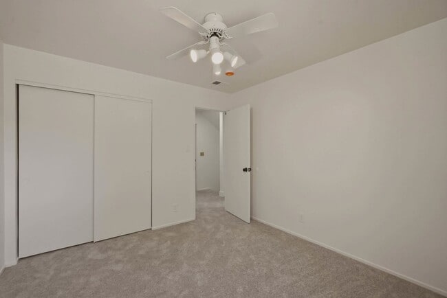 Building Photo - 25 Miwok Ct