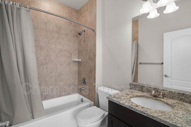 Building Photo - 415 N Upton Ct