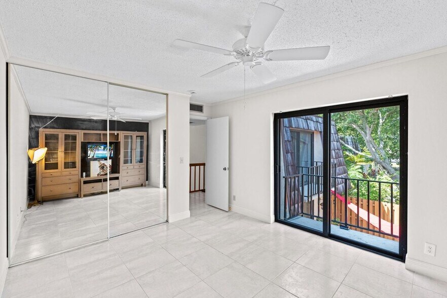 Building Photo - 1720 Forest Lakes Cir