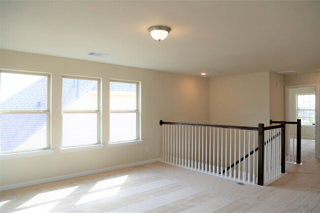 Building Photo - 8139 Fairfield Mnr Wy
