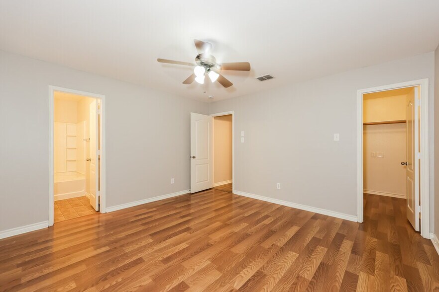 Building Photo - 1172 Tomahawk Dr