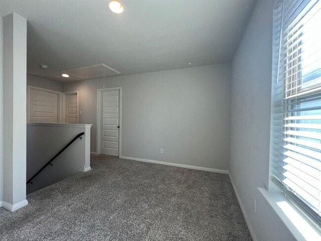 Building Photo - 124 Old Stage Coach Rd