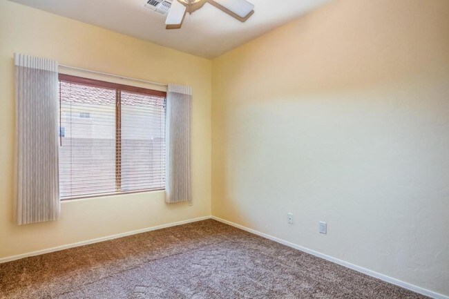Building Photo - 14059 E Fairway Bluff Ct