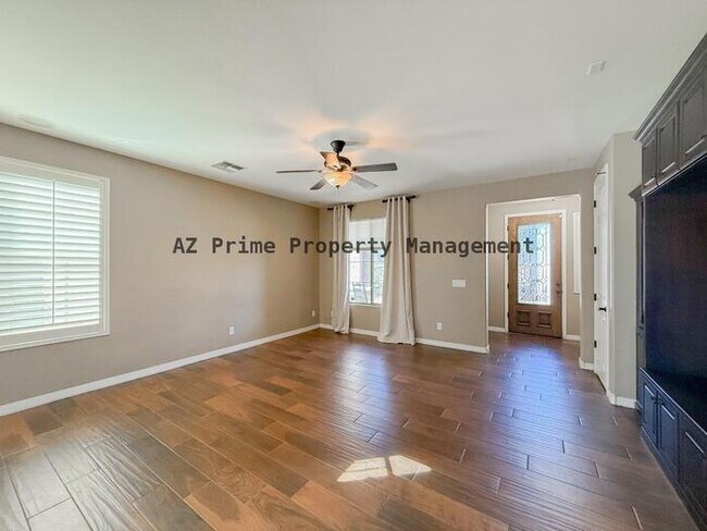 Building Photo - 7707 S 23rd Ln