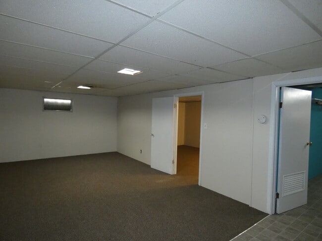 Building Photo - 6504 NW Blair Rd