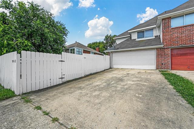 Building Photo - 902 Wentwood Dr