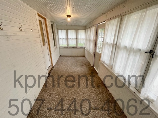 Building Photo - 621 Oak St