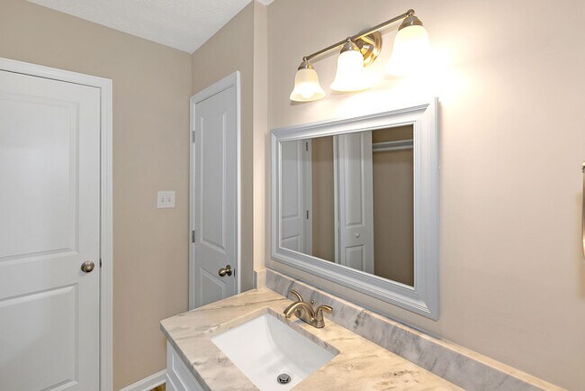 Building Photo - 614 Mephisto Cir