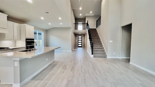 Building Photo - 29219 Pikes Peak Dr