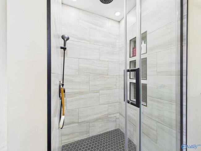 Building Photo - 13291 Arbor Ridge