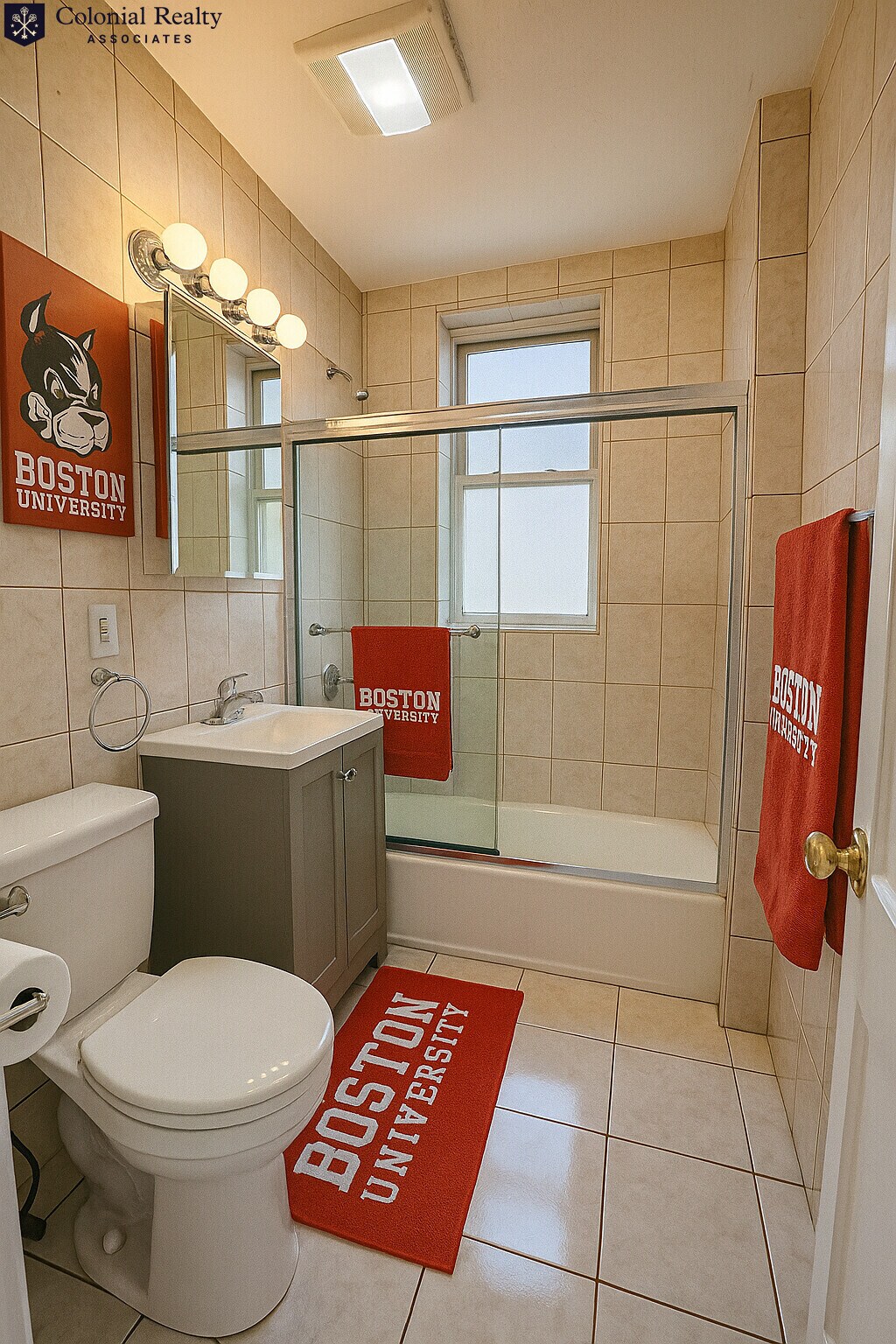 Building Photo - 73 Thatcher St