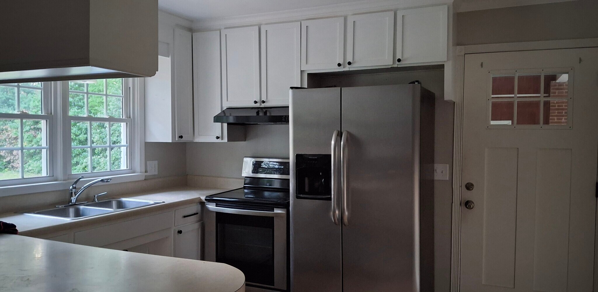 Kitchen - 805 N 1st Ave