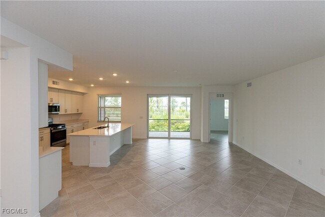 Building Photo - 16572 Kingwood Ln