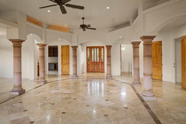 Building Photo - Unfurnished, 1-year long-term rental