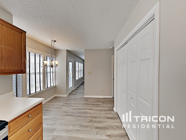 Building Photo - 2113 Ruddy Rd