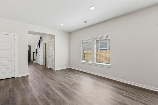Building Photo - 340 Willow Sage Ct
