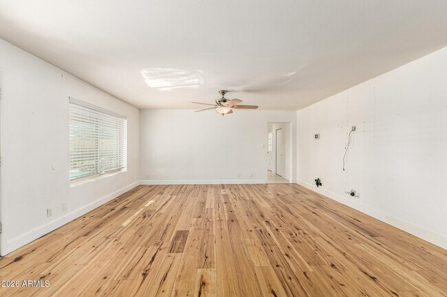 Building Photo - 2421 S 221st Ave