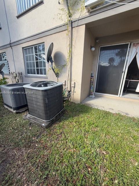 Building Photo - 1967 Marsh Harbor Dr