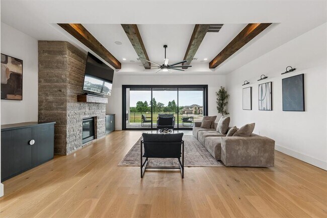 Building Photo - 2109 Wiregrass Dr