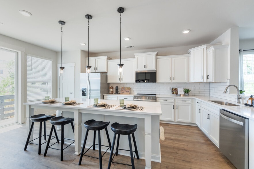 Building Photo - Maybrook Terraces