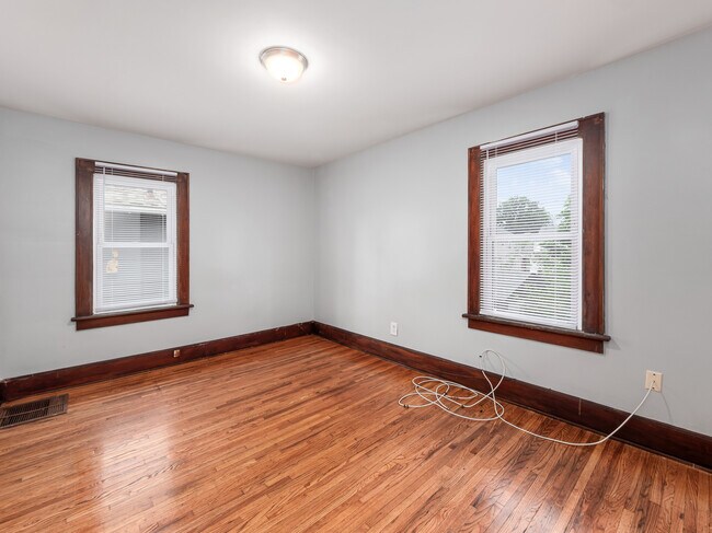 Bedroom - 1286 E 22nd Ave