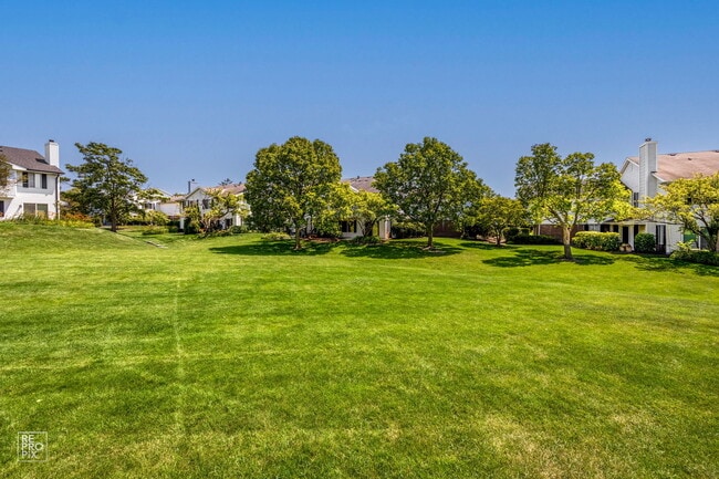 Building Photo - 7922 Knottingham Cir