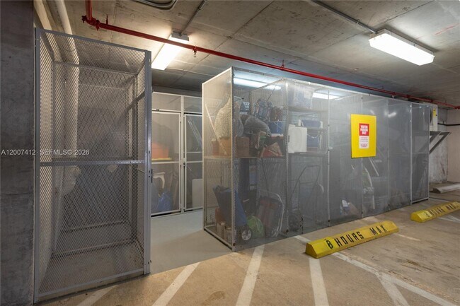 Building Photo - 1650 Galiano St