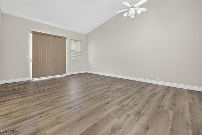 Building Photo - 5155 W Tropicana Ave