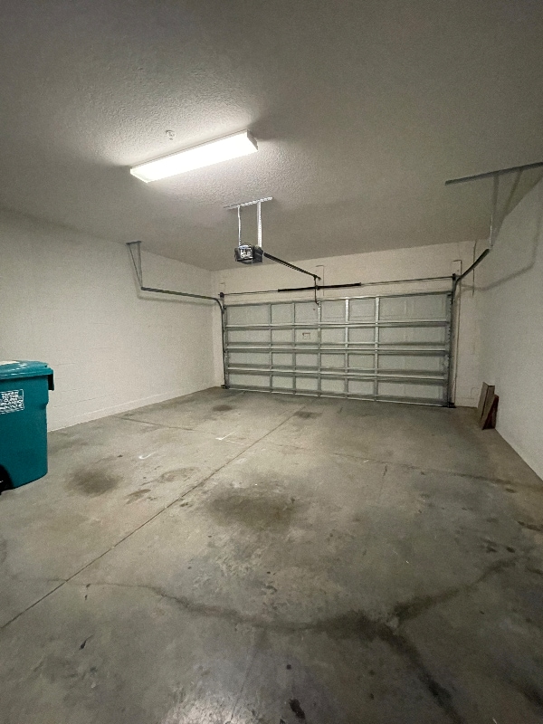 Building Photo - 9635 Tivoli Villa Dr