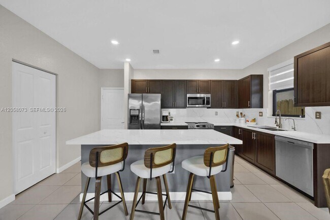 Building Photo - 24970 SW 108th Ave