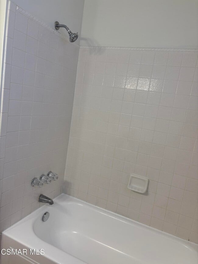 Building Photo - 5780 Lake Lindero Dr