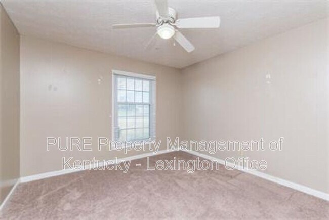 Building Photo - 3209 Foxchase Ct
