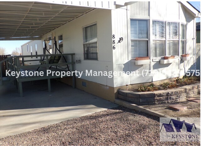 Building Photo - 886 S Dante Dr