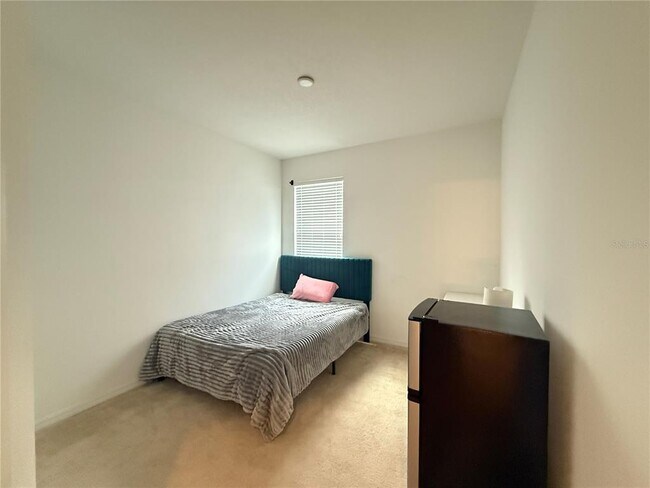 Building Photo - 1841 Castleton Dr
