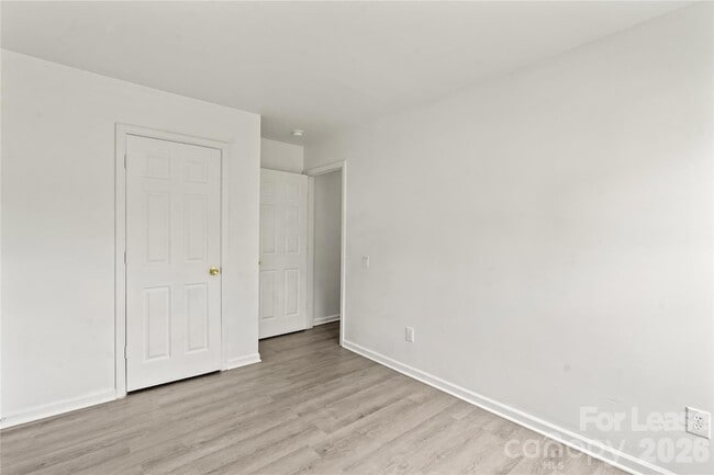 Building Photo - 2724 Mulberry Pond Dr