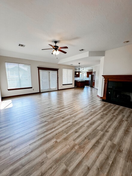 Building Photo - 1502 SW 70th St