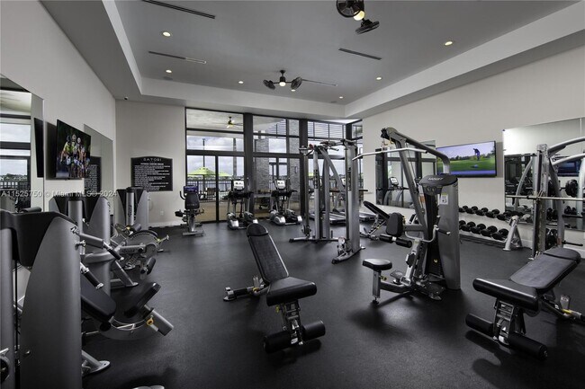 Building Photo - 8865 NW 160th Ter