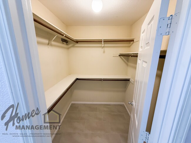Building Photo - Homes Management - Escondido Home