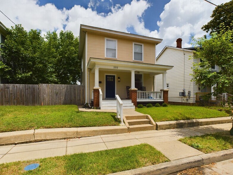 Building Photo - 3313 Cliff Ave