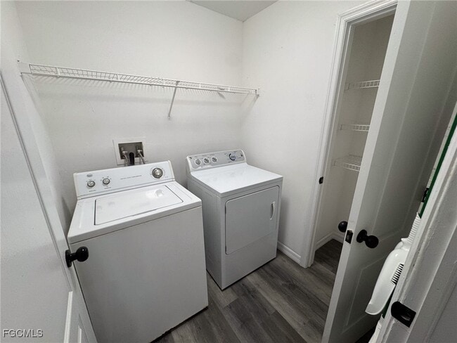 Building Photo - 1021 NW 10th Ave